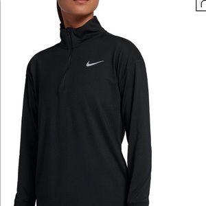 Nike Women’s running long sleeve Pink - small